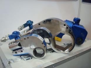 PMX-8中空液壓扳手在礦山機械設備中的應用與優勢